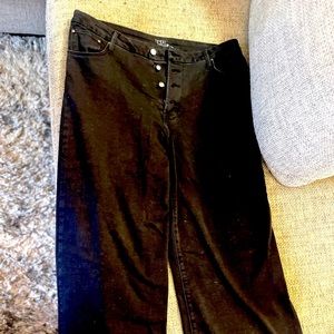 Women’s highwaisted black jeans